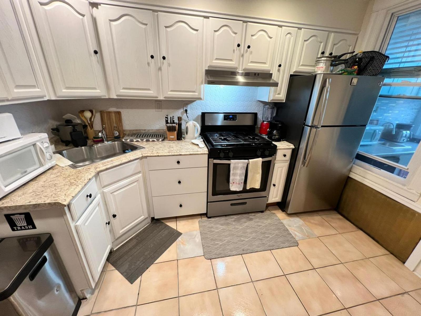 7-A Diamond In Yonkers Apartment Екстериор снимка
