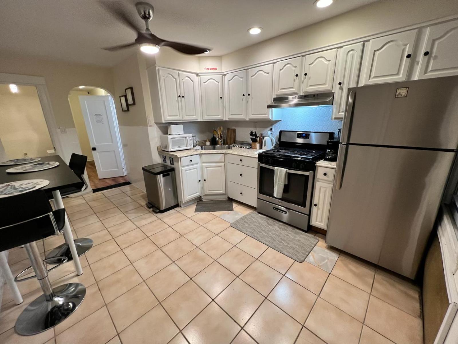 7-A Diamond In Yonkers Apartment Екстериор снимка